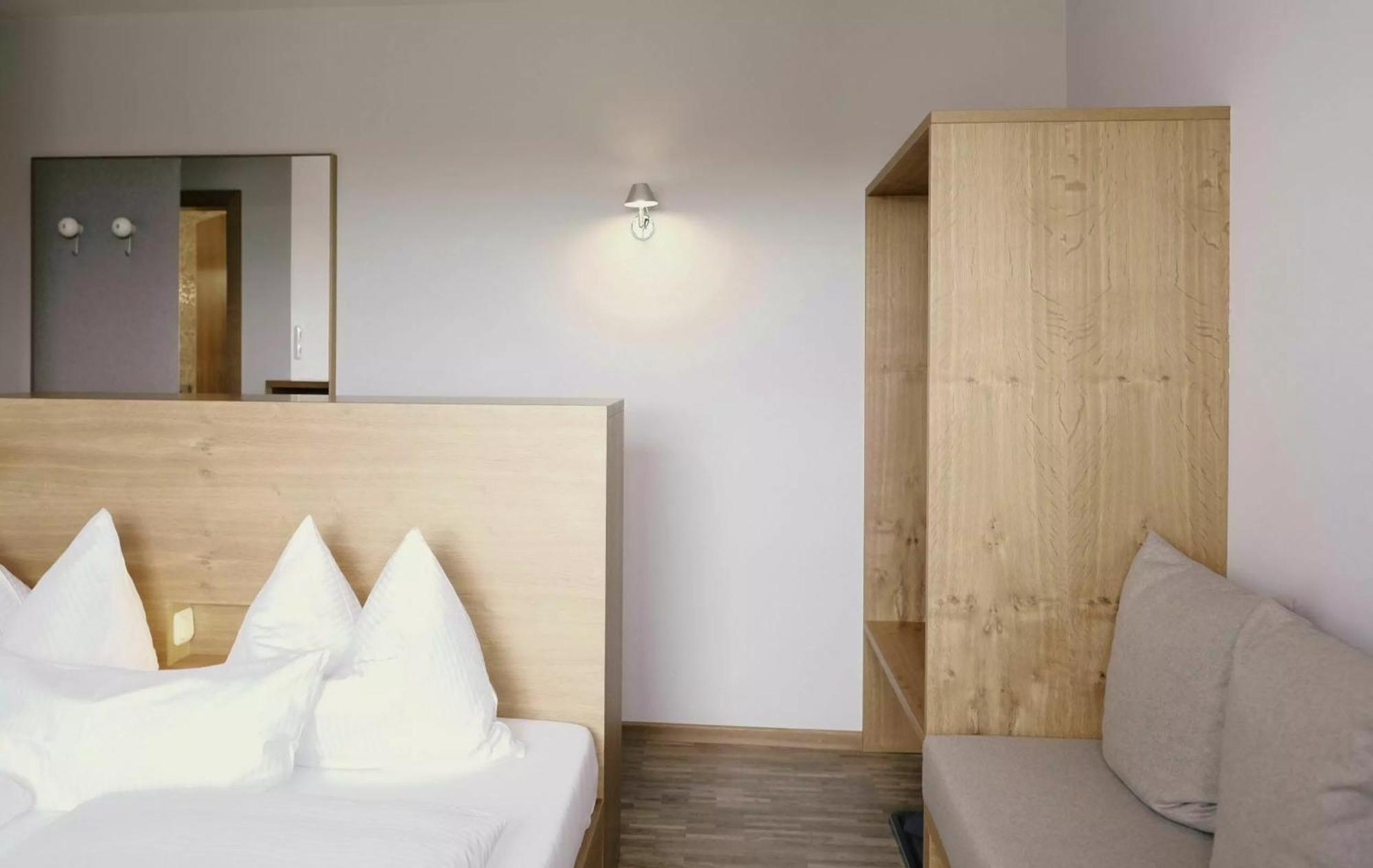 Hotel Sturm Bio- & Wellnesshotel In Der Rhoen Mellrichstadt Rum bild